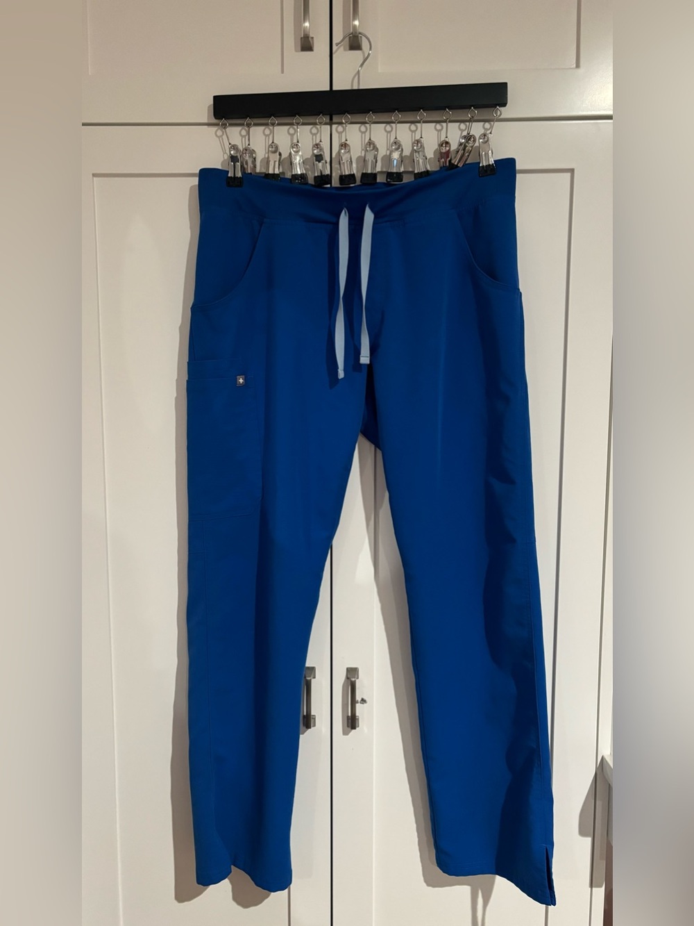 Women’s Figs Scrub Pants Cargo style size L